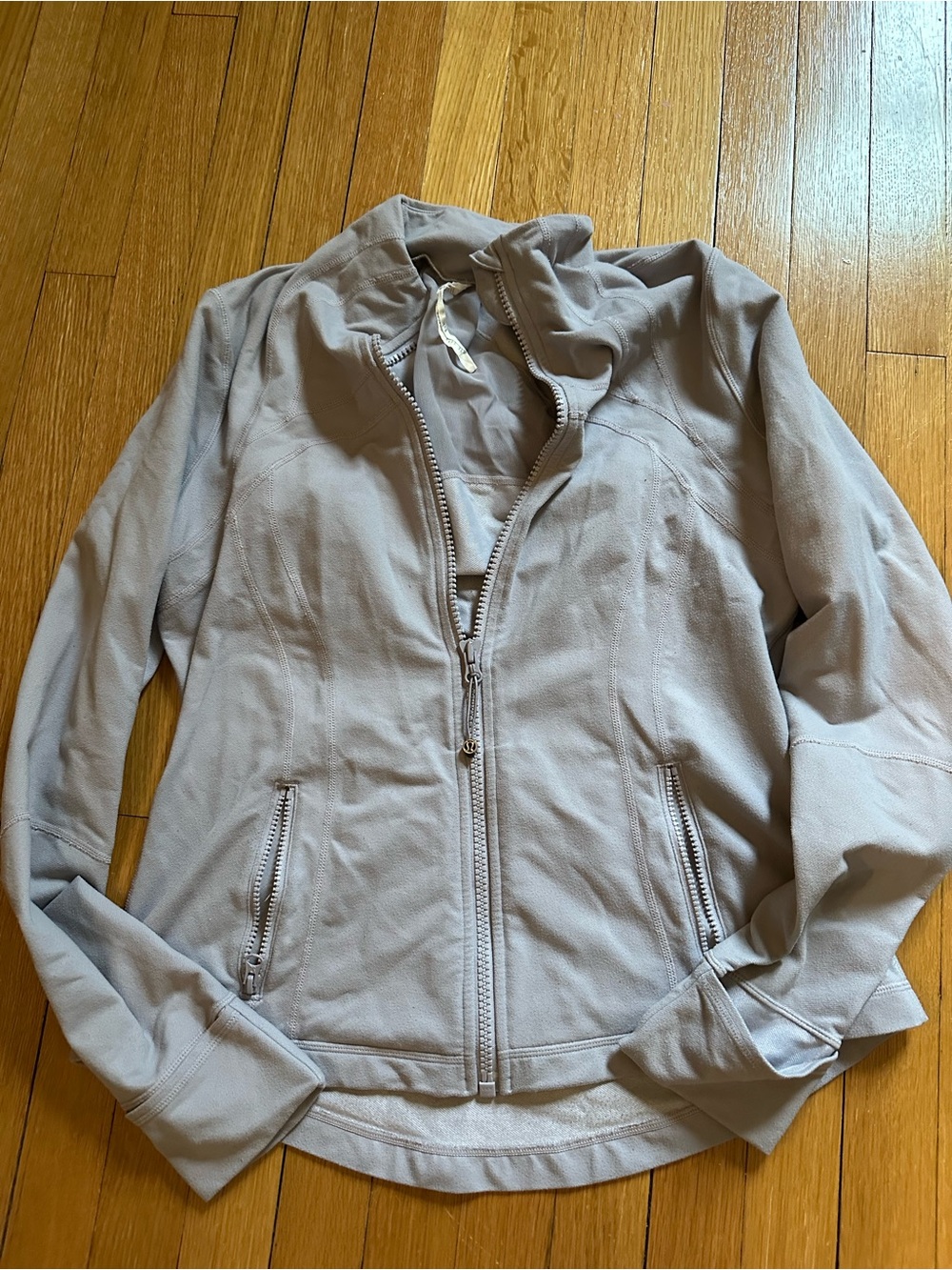 lululemon athletica old define jacket size 12 lavender/light purple/gray